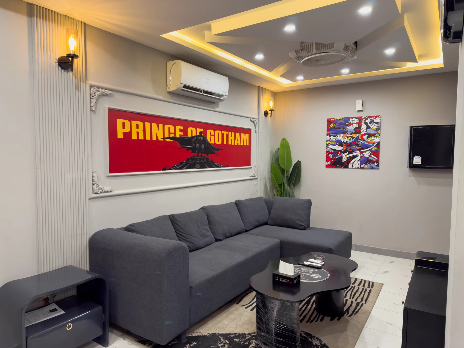 Batman Suite photo 8