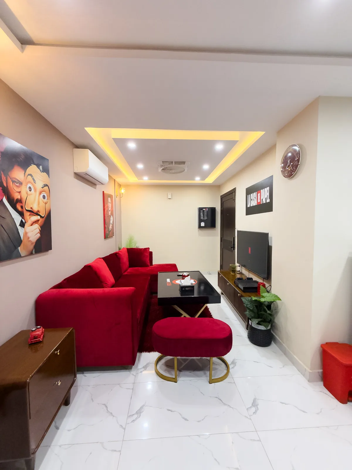 Money Heist Suite photo 10